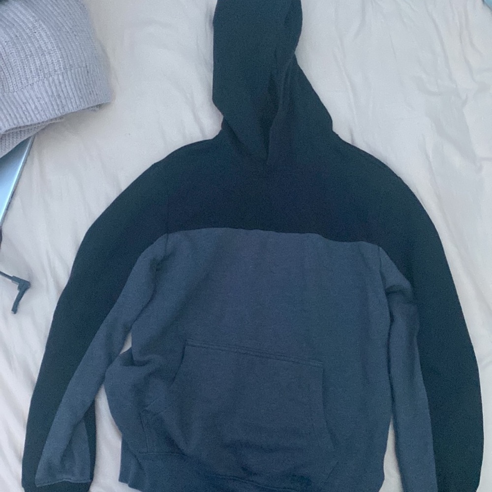 Gap Black & Gray Hoodie Small